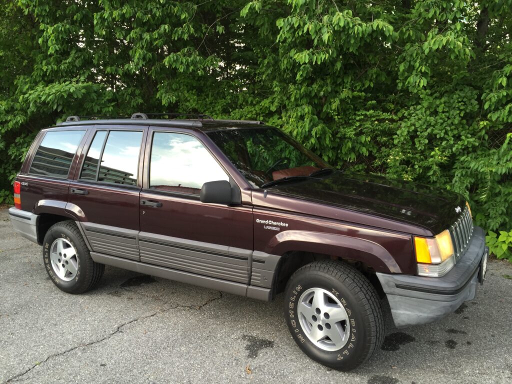 1993 Jeep Grand Cherokee wallpapers