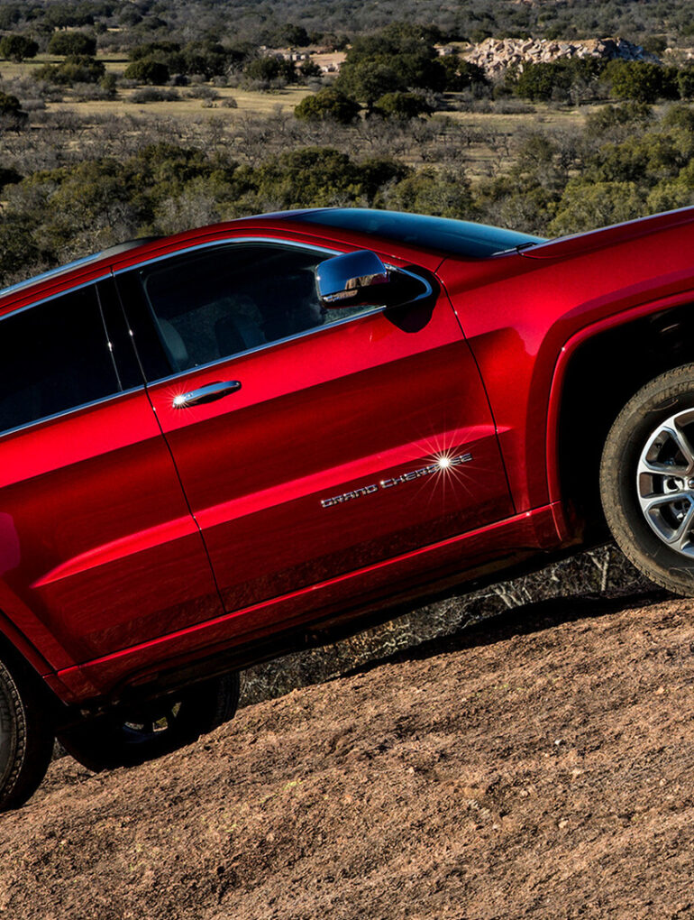 2013 Jeep Grand Cherokee wallpapers